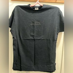 Gym shark black shirt